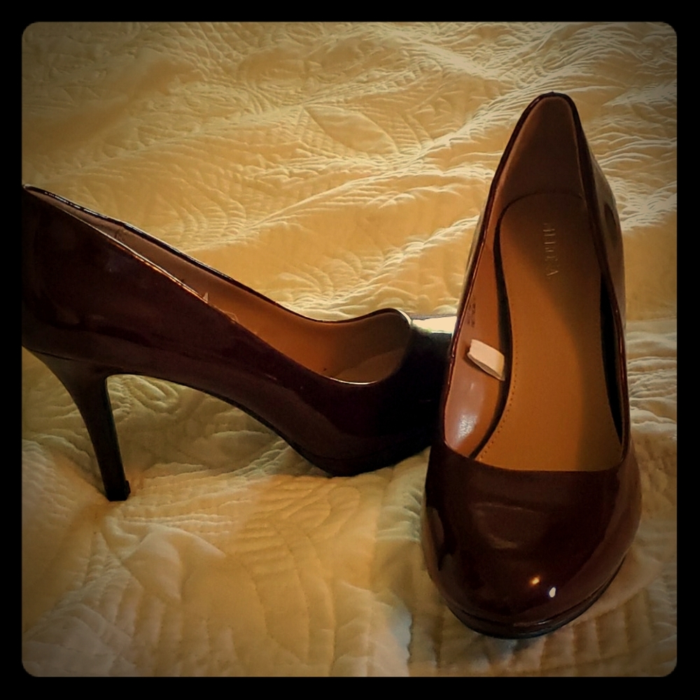 Merona 3" cabernet heels